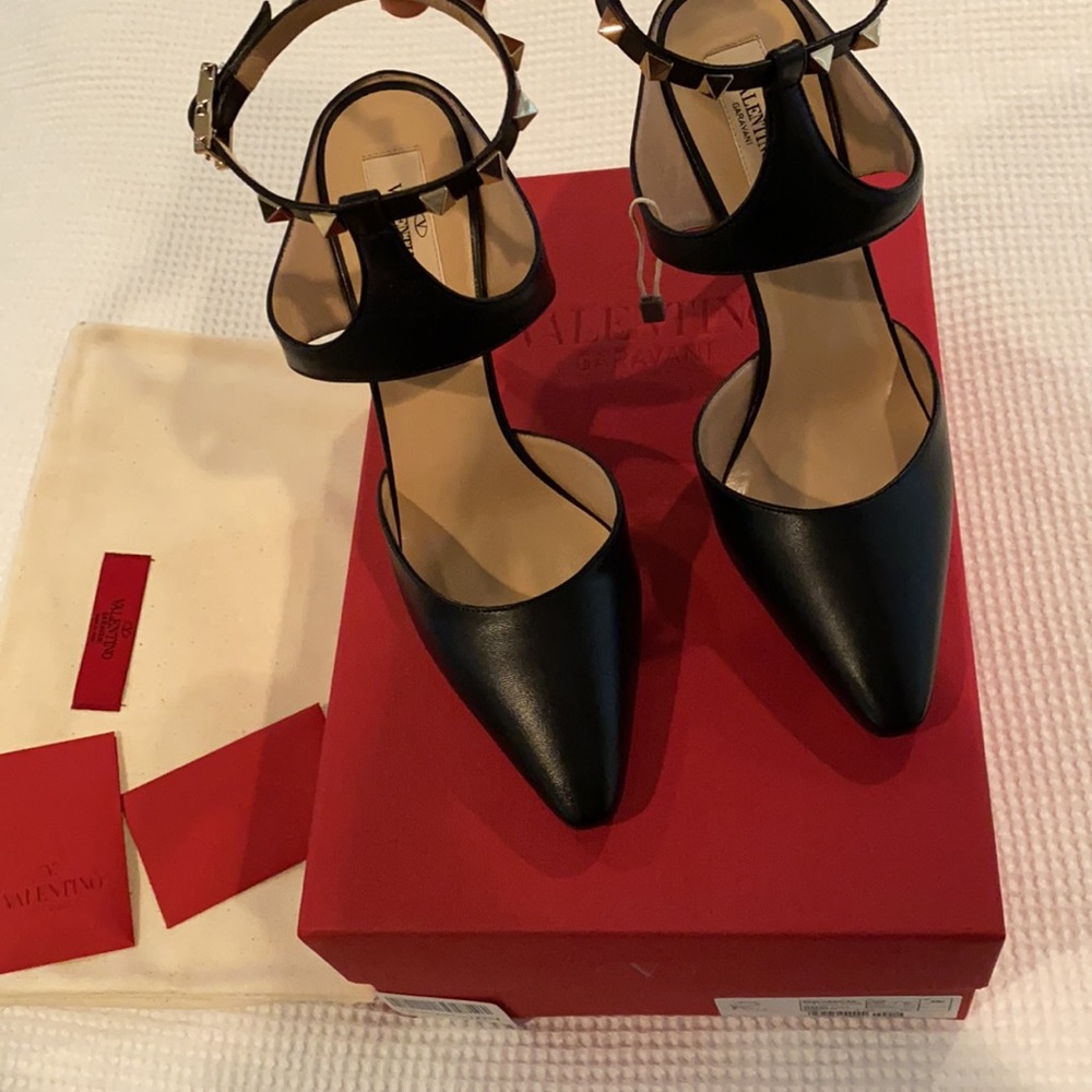 NIB Valentino heels with Studded Ankle
